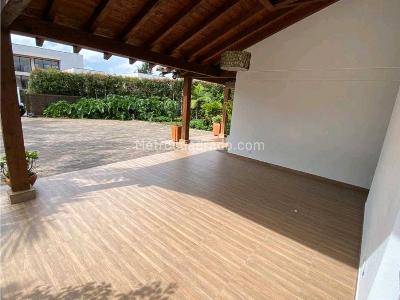 Casa de 5 alcobas en venta en Llanogrande, Rionegro, 460 m² · foto 7 de 20