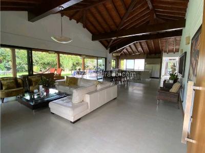 Casa de 5 alcobas en venta en Llanogrande, Rionegro, 460 m² · foto 8 de 20