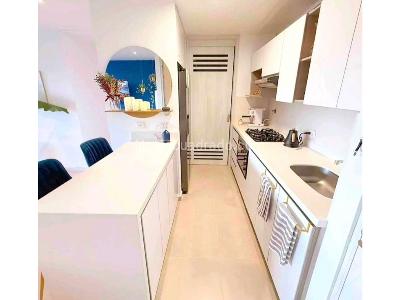 Apartamento de 2 alcobas en venta en El Poblado, Medellín, 86 m² · foto 7 de 14
