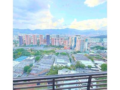 Apartamento de 2 alcobas en venta en El Poblado, Medellín, 86 m² · foto 12 de 14