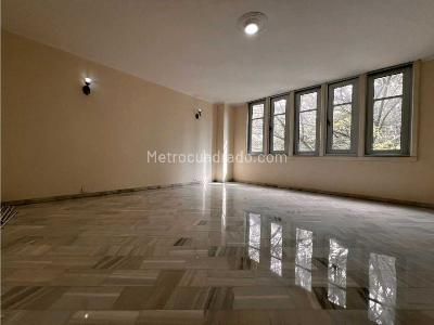 Apartamento de 3 alcobas en venta en Laureles, Medellín, 237 m² · foto 6 de 20