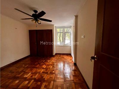 Apartamento de 3 alcobas en venta en Laureles, Medellín, 237 m² · foto 14 de 20
