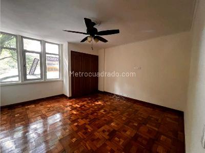 Apartamento de 3 alcobas en venta en Laureles, Medellín, 237 m² · foto 17 de 20
