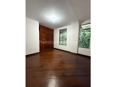 Casa de 4 alcobas en venta en El Poblado, Medellín, 325 m² · foto 7 de 20