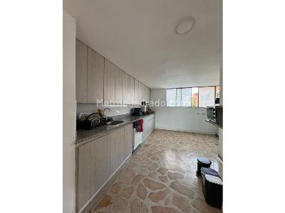 Apartamento de 4 alcobas en venta en El Poblado, Medellín, 160 m² · foto 10 de 13