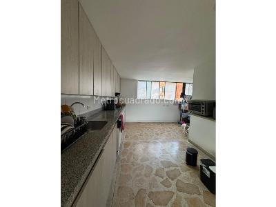 Apartamento de 4 alcobas en venta en El Poblado, Medellín, 160 m² · foto 11 de 13