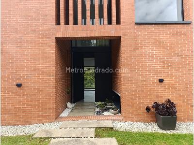 Casa de 5 alcobas en venta en Alto Las Palmas, Envigado, 400 m² · foto 3 de 20