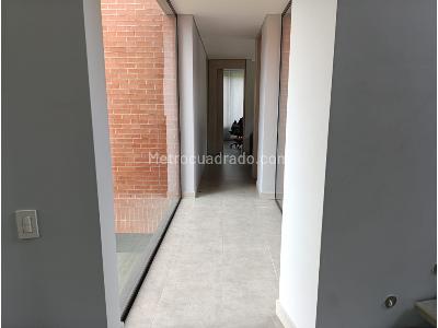 Casa de 5 alcobas en venta en Alto Las Palmas, Envigado, 400 m² · foto 12 de 20