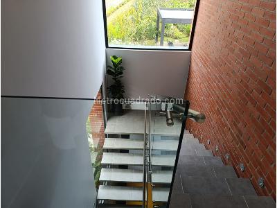 Casa de 5 alcobas en venta en Alto Las Palmas, Envigado, 400 m² · foto 16 de 20