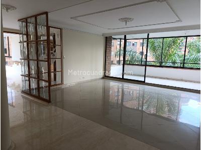 Apartment for rent in Poblado, Medellín