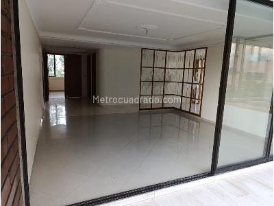 Apartamento en arriendo en El Poblado, Medellín · foto 4 de 20