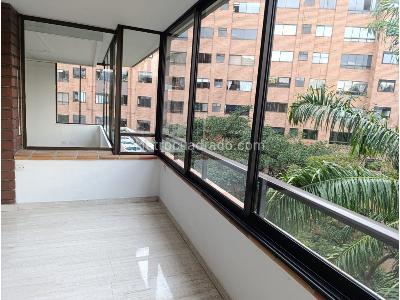 Apartamento en arriendo en El Poblado, Medellín · foto 6 de 20