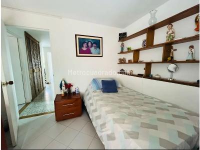 Apartamento en venta en El Poblado, Medellín · foto 7 de 13