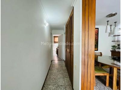 Apartamento en venta en El Poblado, Medellín · foto 13 de 13