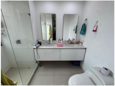 Apartamento de 3 alcobas en venta en El Poblado, Medellín, 109 m² · foto 7 de 16