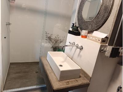 Apartamento de 1 alcoba en venta en La Florida, Medellín, 109 m² · foto 8 de 20
