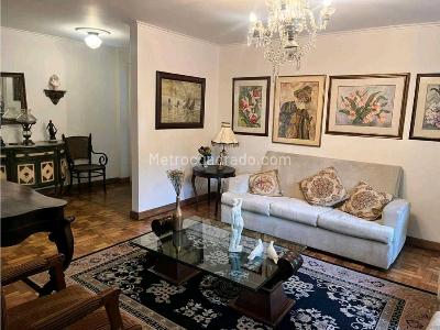 Apartamento en venta en El Poblado, Medellín · foto 2 de 10