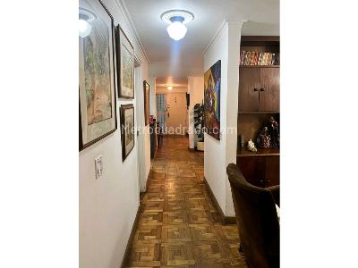 Apartamento en venta en El Poblado, Medellín · foto 7 de 10