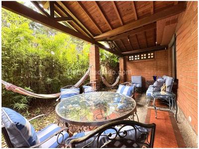 Casa de 4 alcobas en venta en El Poblado, Medellín, 270 m² · foto 14 de 18