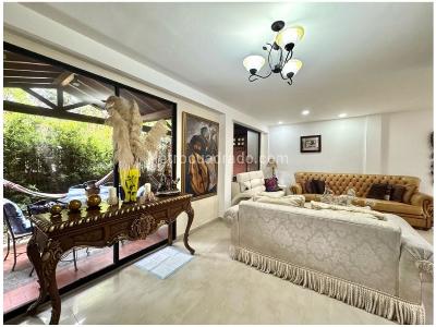 Casa de 4 alcobas en venta en El Poblado, Medellín, 270 m² · foto 15 de 18