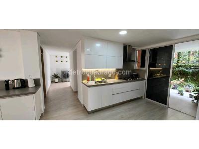 Casa de 5 alcobas en venta en San Remo, Sabaneta, 528 m² · foto 9 de 20