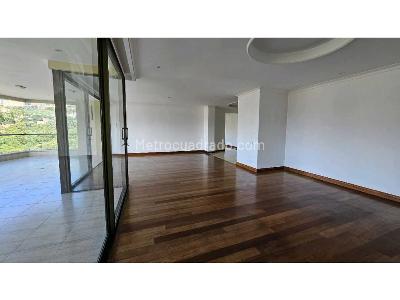 Apartamento en venta en El Poblado, Medellín · foto 4 de 20