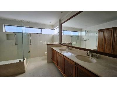 Apartamento en venta en El Poblado, Medellín · foto 15 de 20
