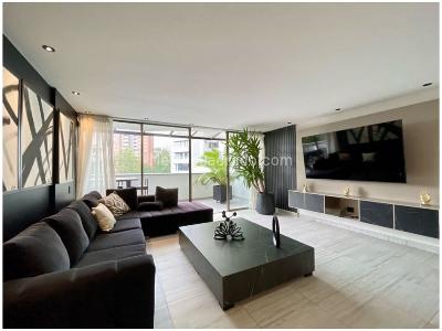 Apartamento de 3 alcobas en venta en El Poblado, Medellín, 180 m² · foto 2 de 20