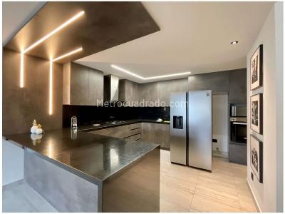 Apartamento de 3 alcobas en venta en El Poblado, Medellín, 180 m² · foto 14 de 20