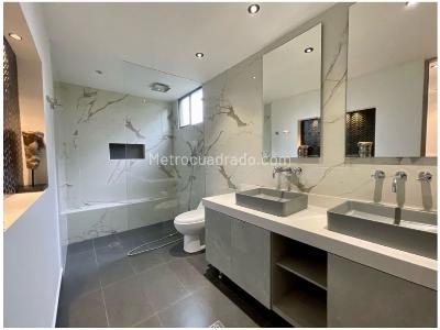 Apartamento de 3 alcobas en venta en El Poblado, Medellín, 180 m² · foto 16 de 20