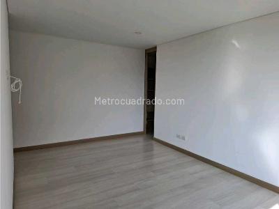 Apartamento en venta en Loma Del Esmeraldal, Envigado · foto 4 de 10