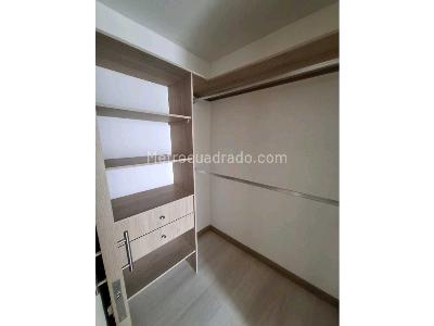 Apartamento en venta en Loma Del Esmeraldal, Envigado · foto 6 de 10