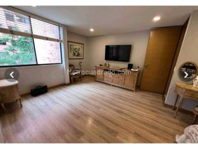 Apartamento de 2 alcobas en venta en El Poblado, Medellín, 133 m² · foto 8 de 13
