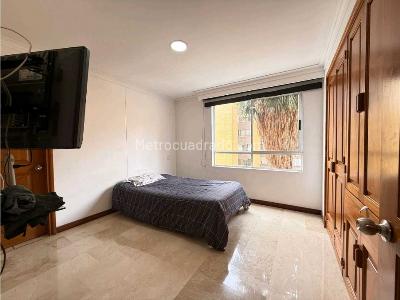 Apartamento en venta en Laureles, Medellín · foto 11 de 18