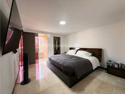 Apartamento en venta en Laureles, Medellín · foto 12 de 18