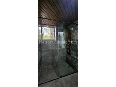 Apartamento de 3 alcobas en venta en El Poblado, Medellín, 92 m² · foto 9 de 11