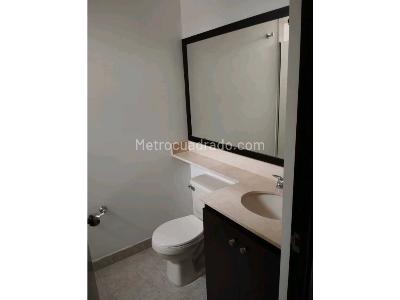 Apartamento en venta en Loma De Los Bernal, Medellín · foto 11 de 16