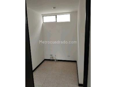 Apartamento en venta en Loma De Los Bernal, Medellín · foto 13 de 16