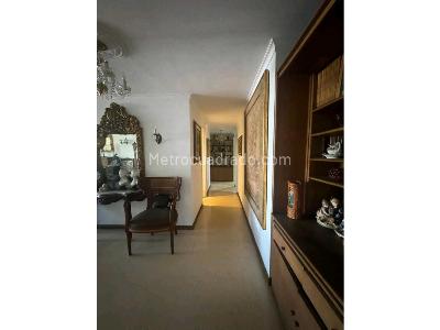 Apartamento de 4 alcobas en venta en Laureles, Medellín, 118 m² · foto 11 de 16