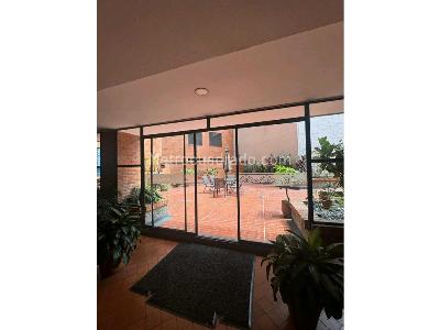 Apartamento de 4 alcobas en venta en Laureles, Medellín, 118 m² · foto 15 de 16