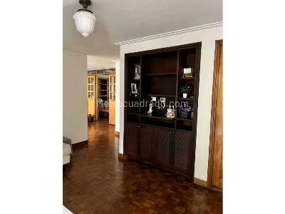 Apartamento de 4 alcobas en venta en El Poblado, Medellín, 207 m² · foto 12 de 20