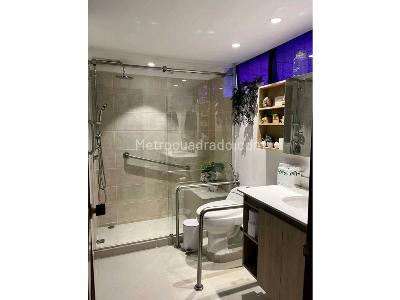 Apartamento de 4 alcobas en venta en El Poblado, Medellín, 207 m² · foto 14 de 20