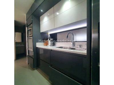 Apartamento en venta en Envigado, Envigado · foto 4 de 18