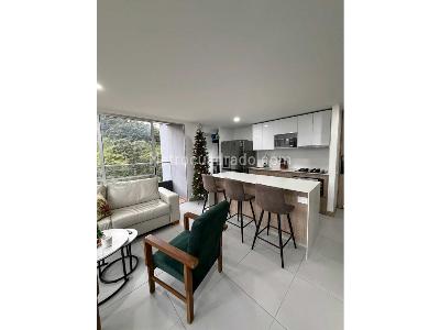 Apartamento de 3 alcobas en venta en Sabaneta, Sabaneta, 78 m² · foto 2 de 17