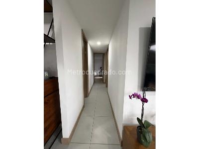 Apartamento de 3 alcobas en venta en Sabaneta, Sabaneta, 78 m² · foto 6 de 17