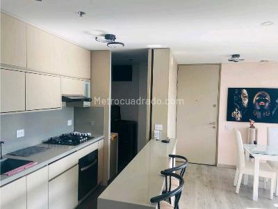 Apartamento de 2 alcobas en venta en El Poblado, Medellín, 79 m² · foto 8 de 11