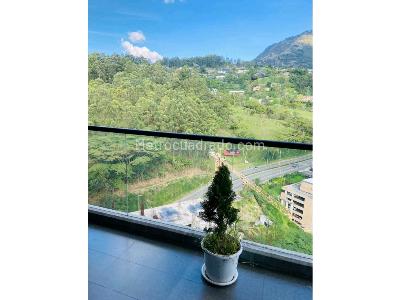Apartamento de 2 alcobas en venta en El Poblado, Medellín, 79 m² · foto 10 de 11