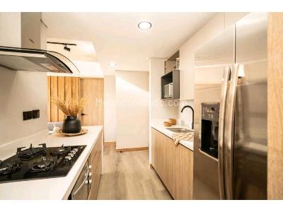 Apartamento de 3 alcobas en venta en Loma Del Indio, Medellín, 77 m² · foto 5 de 13