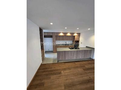 Apartamento de 4 alcobas en venta en Loma De Las Brujas, Envigado, 189 m² · foto 2 de 20