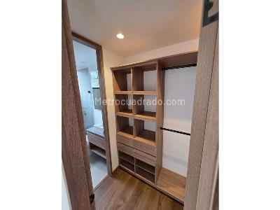 Apartamento de 4 alcobas en venta en Loma De Las Brujas, Envigado, 189 m² · foto 13 de 20